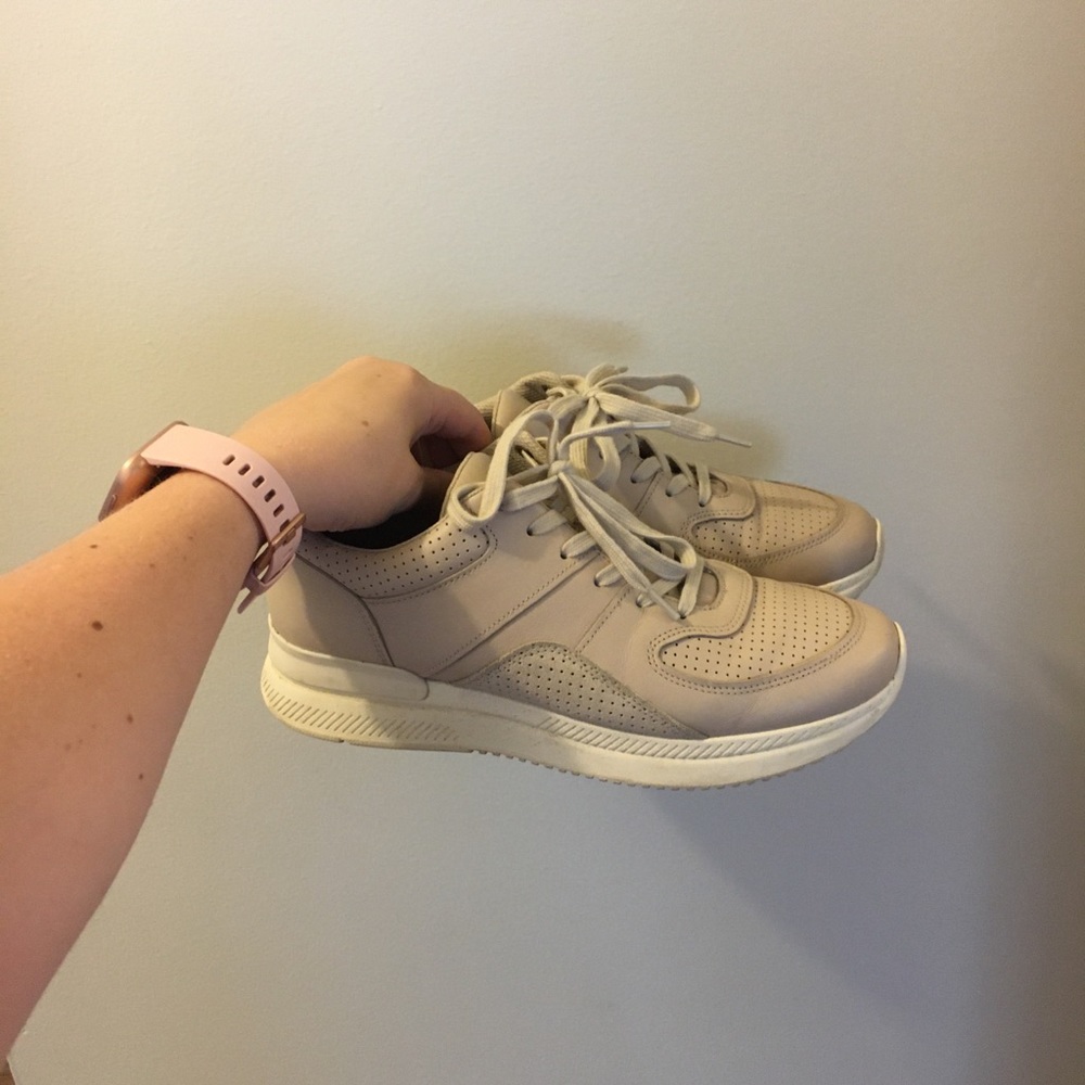 Everlane Tread Gym Shoes
